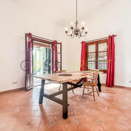 Private And Exclusive 3 Bedroom In Villa *