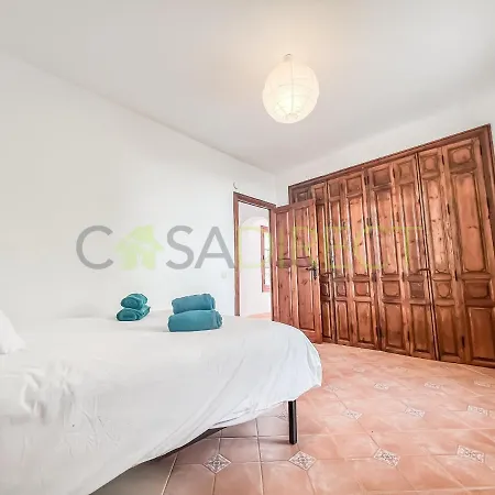Private And Exclusive 3 Bedroom In Villa *