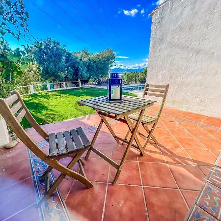Private And Exclusive 3 Bedroom In